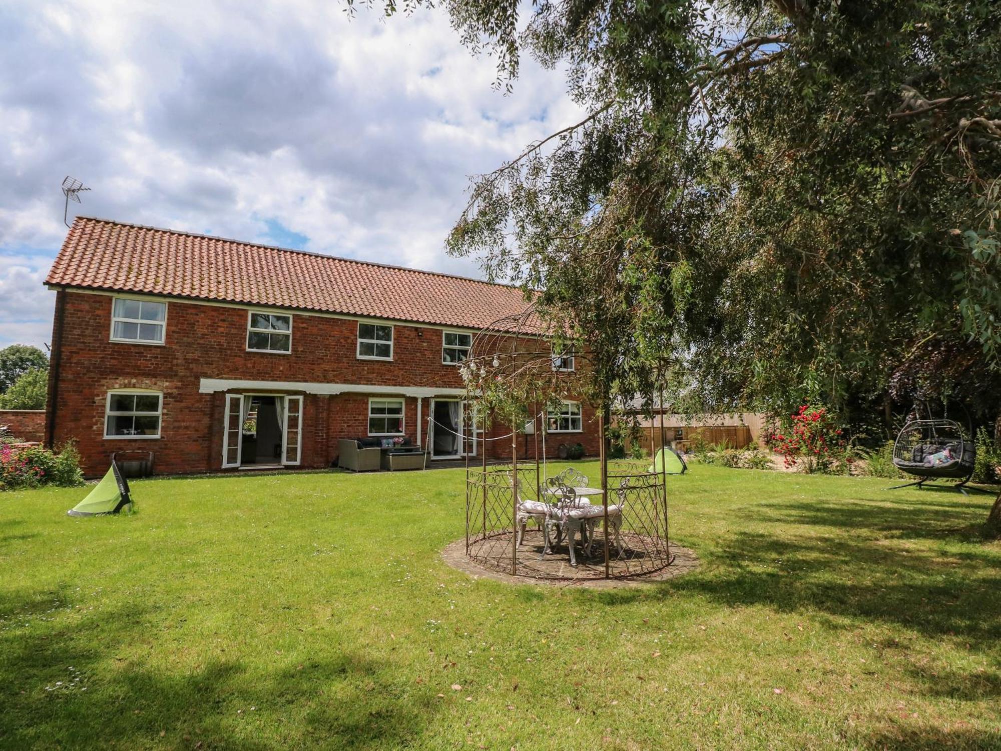 The Granary Villa Boston Bagian luar foto